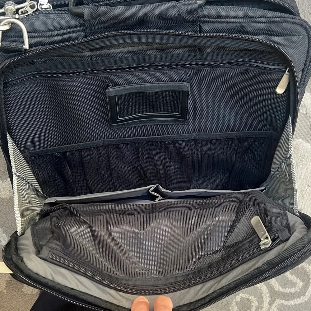 Black Men's Laptop Briefcase Shoulder Bag, tons of compartments, umbrella holder